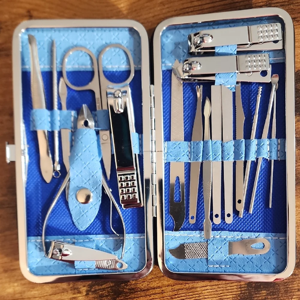 Blue and Silver Manicure Set FIRM PRICE IS $20